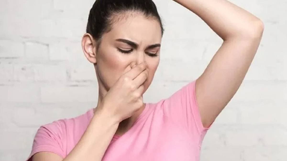 These easy home remedies reduce bad body odor quickly