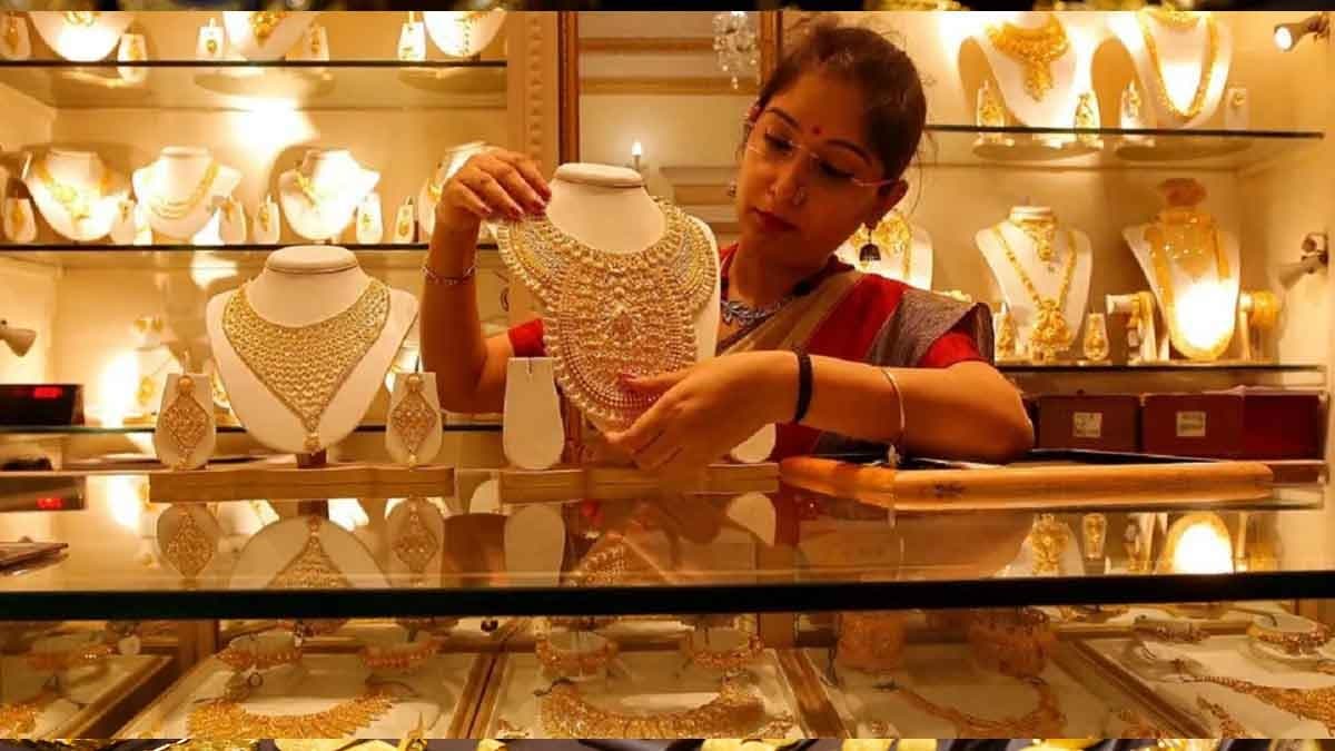 Gold Vs SIP: What is better for 5000 Monthly Investment up to 15 years