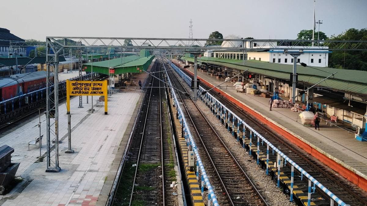 For quick movement of the soldiers by train Indian Railways made special ramps in various stations