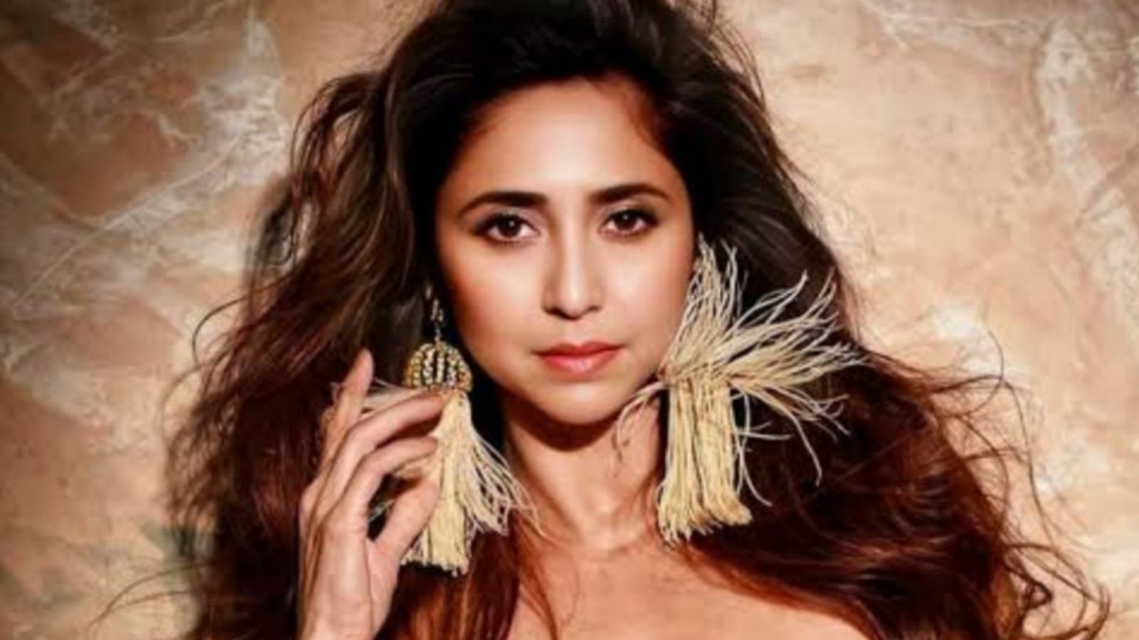 Actress Gautami Kapoor wanted to gift adult toy to daughter when she turned 16