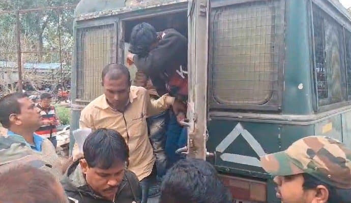 police produced the accused in the Domkal murder case in Murshidabad