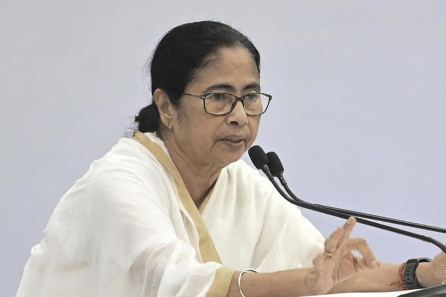 Mamata Banerjee recounted 1999 flood memory during press conference about north bengal flood 