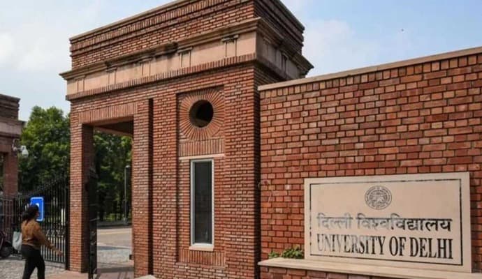 Delhi University junks proposal to teach 'Manusmriti' gnr