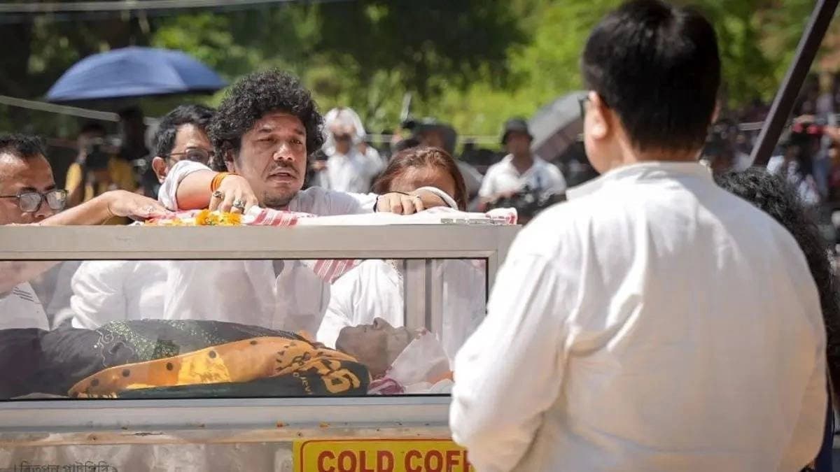 Papon Bid Tearful Farewell to legendary singer Zubeen Garg