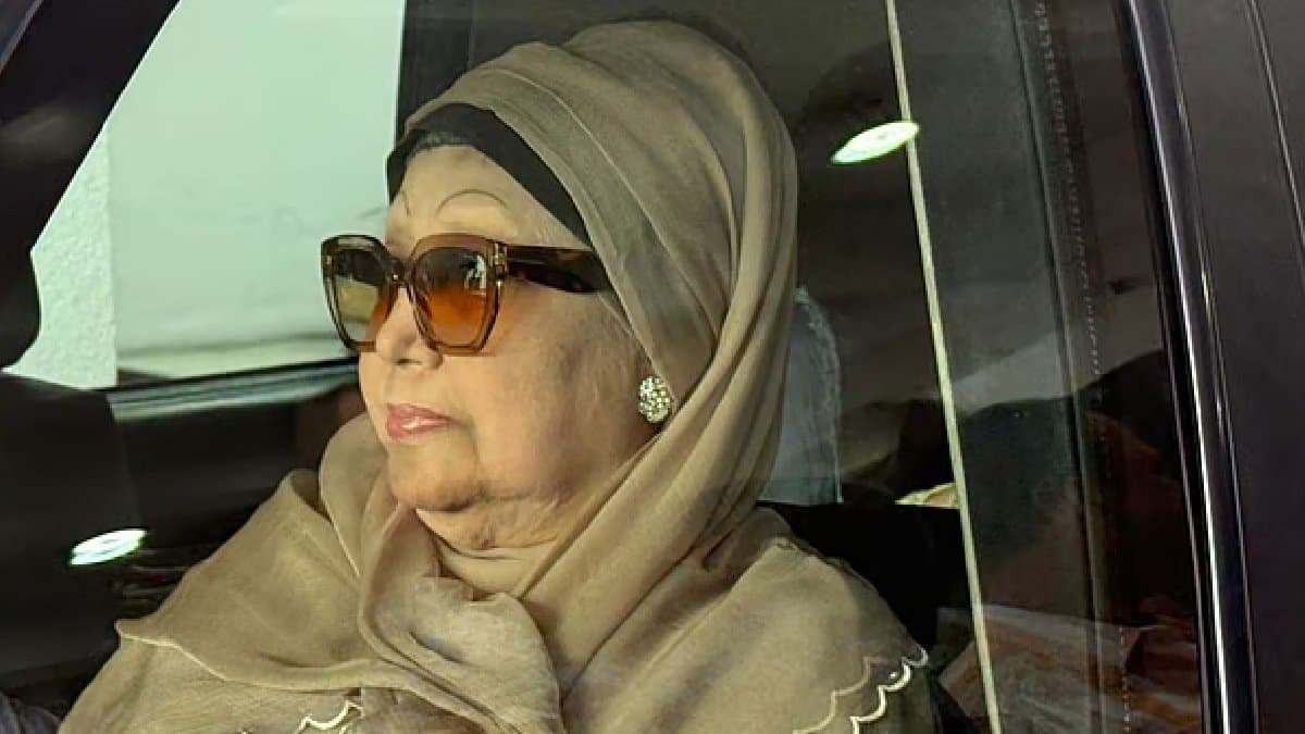 Khaleda Zia returns to bangladesh