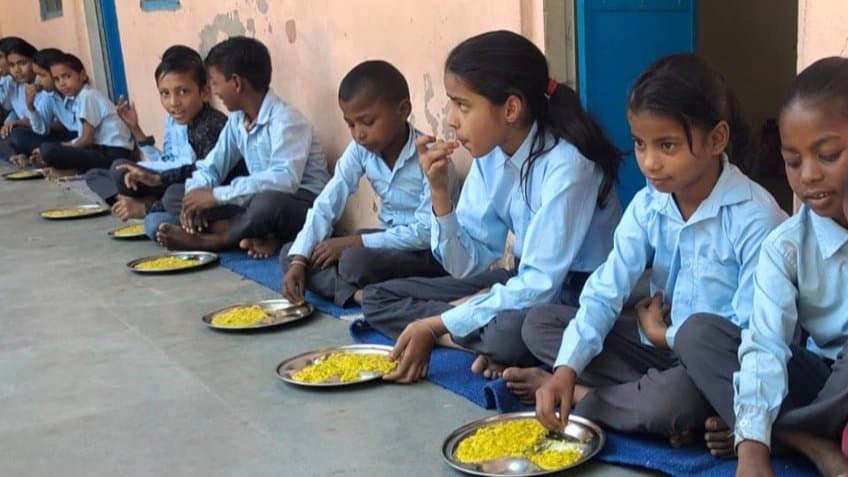  65 Students Fall Ill After Dead Chameleon Found In Mid Day Meal In Jharkhand gnr 