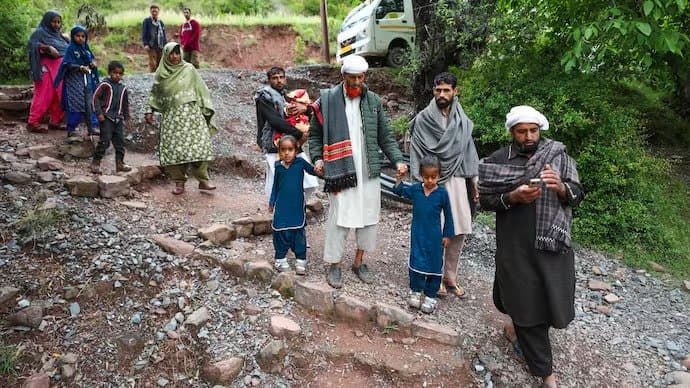 land sinking in J&K's Ramban