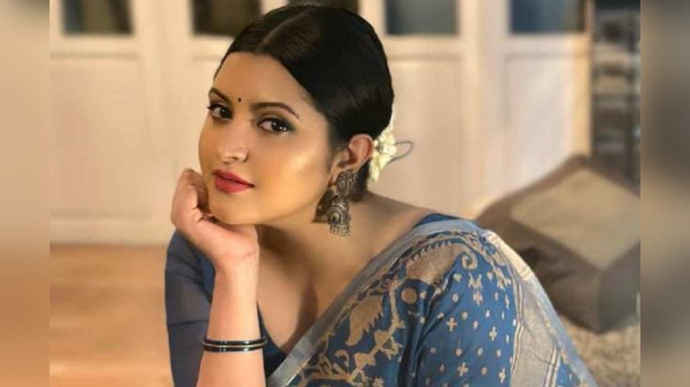 বিচ্ছেদের বছর ঘুরতেই বড় ঘোষণা সোশ্যাল মিডিয়ায়! কোন ভালবাসায় বাঁধা পড়লেন পরীমণি?