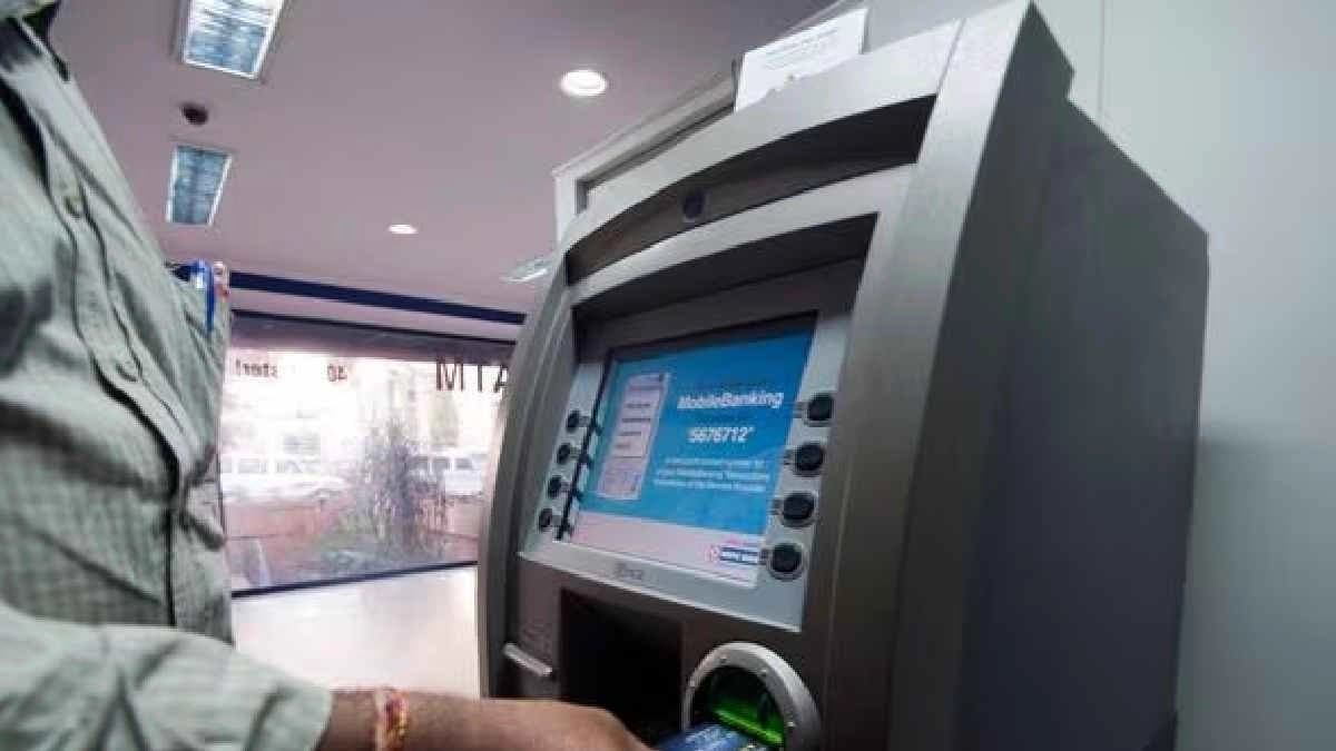 Slice launches first UPI made bank branch in Bengaluru