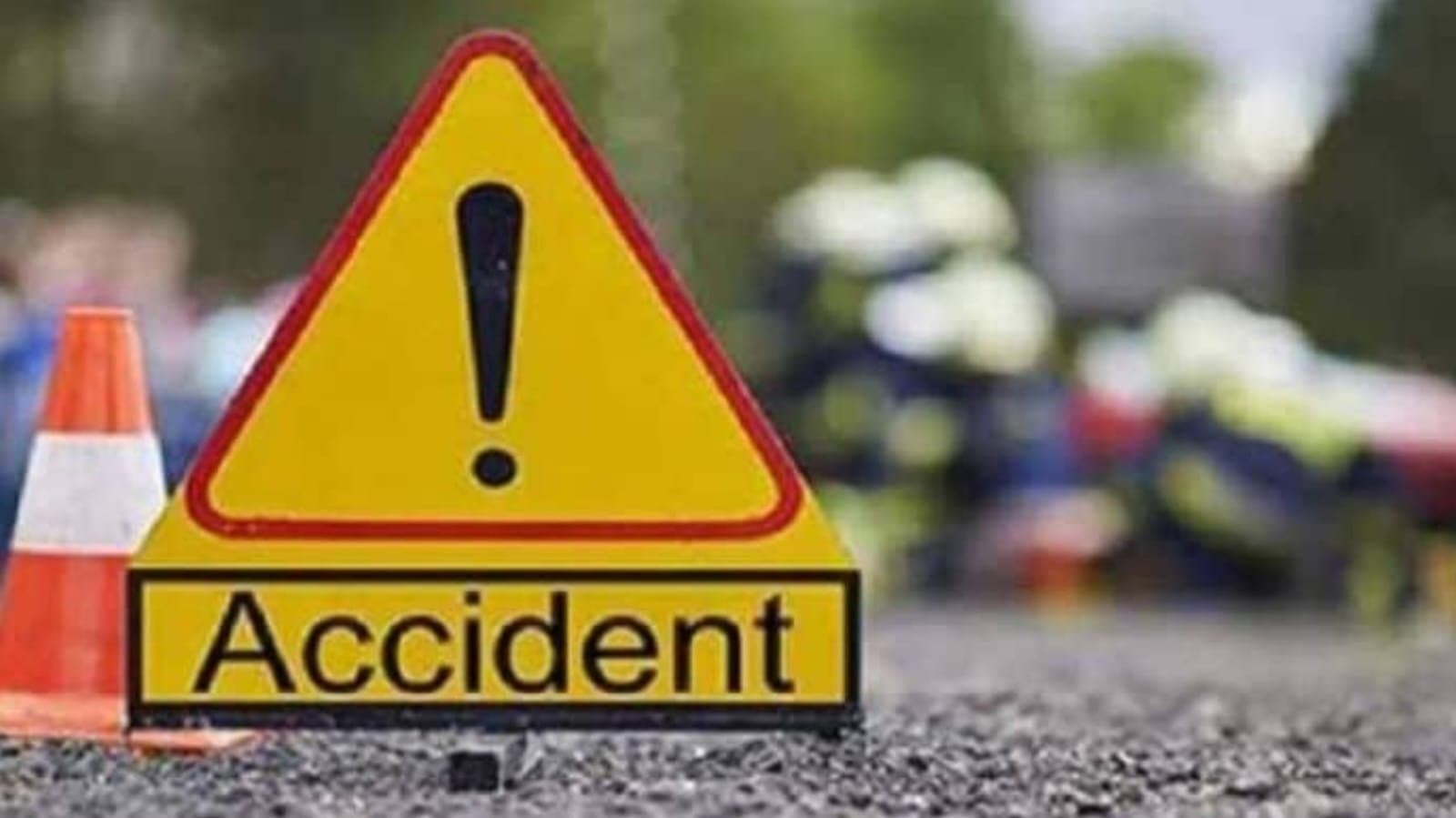 Bisnupur road accident one woman lost life_gnr