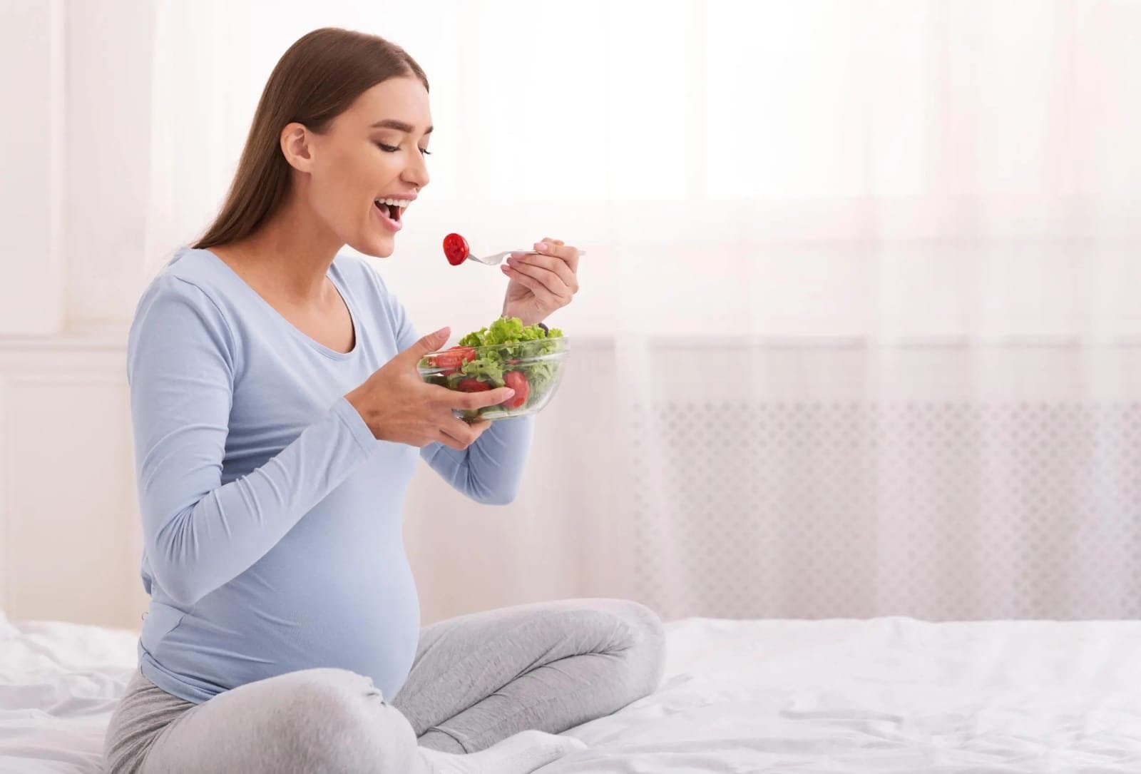  Essential foods items that gives energy, protein and many more healthy ingredients for pregnant women lif