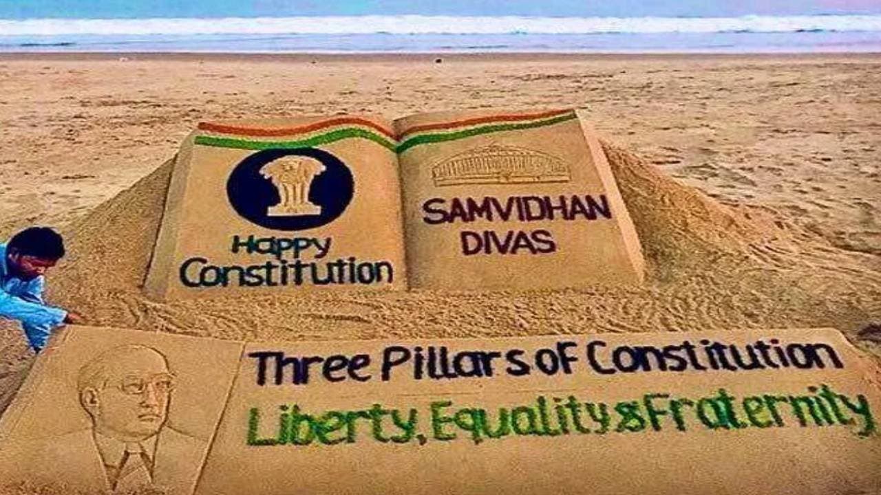 Congress attacked Modi-Shah on Constitution Day