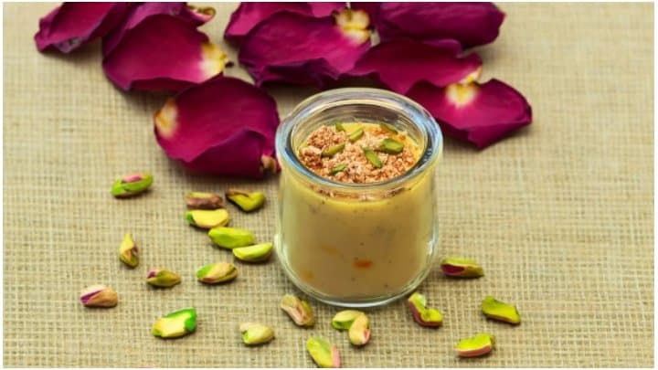 Thandai Custurd: হোলির উদযাপন দ্বিগুণ হোক ঠান্ডাই কাস্টার্ড দিয়ে! রইল রেসিপি