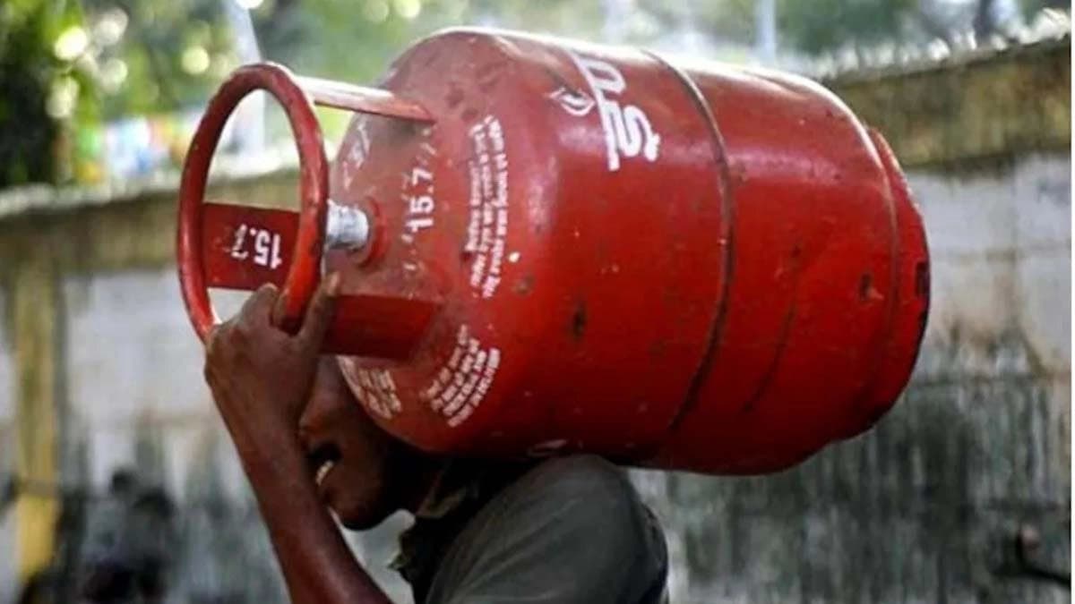 LPG cylinder from home through WhatsApp know the method