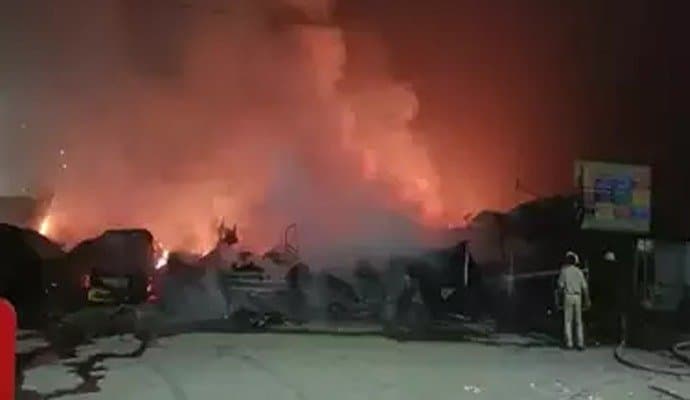 fire in Jyotinagar New Town destroyed 4 houses