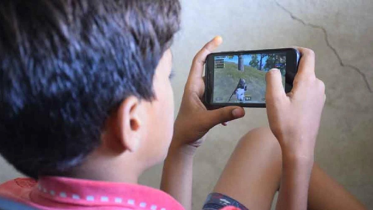 Playing online games like PUBG BGMI or Free Fire is now punishable offence in this village