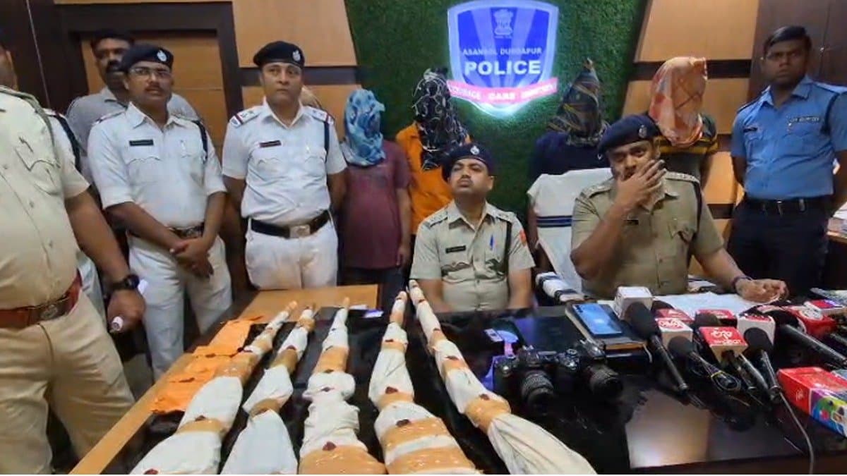 Asansol Crime News Kulti Police arrested five with illegal weapon gnr 
