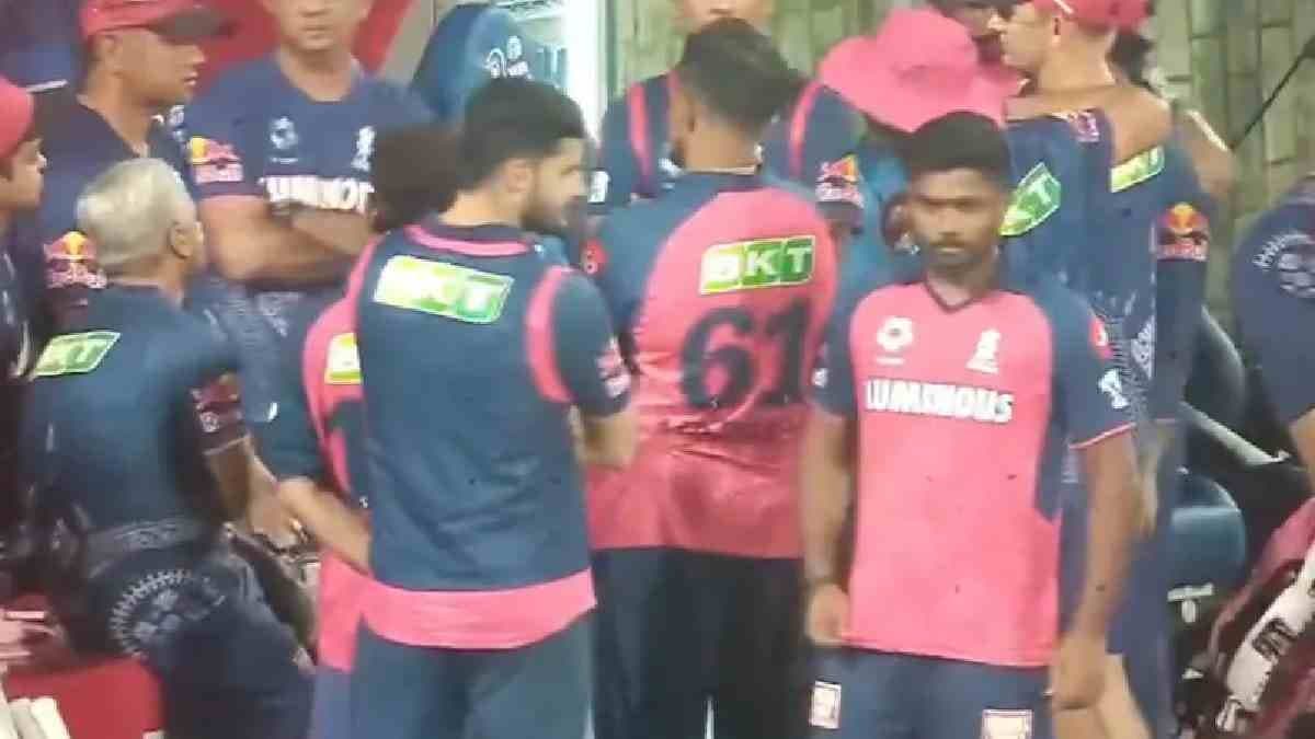 Sanju Samson Gives Rahul Dravid Rajasthan Royals Team Huddle A Miss