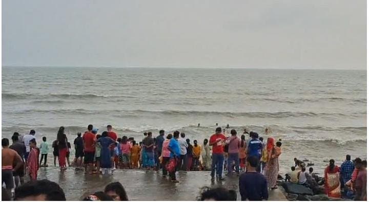 After cyclone Dana Tourism at Digha resumed gnr