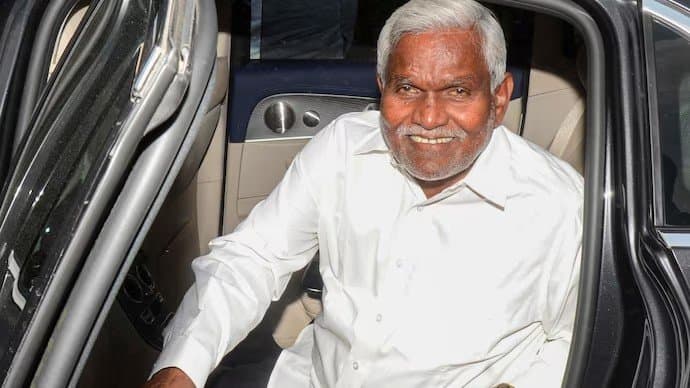 Champai Soren hints at floating new party gnr 