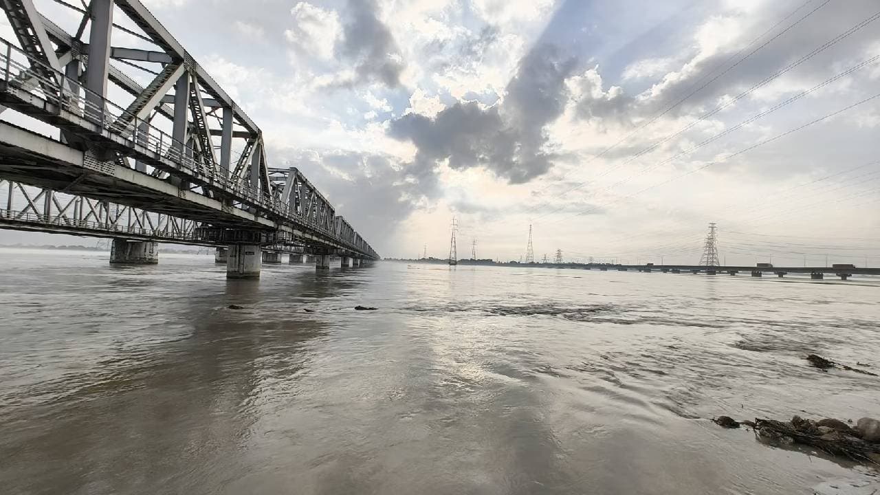 Bike accident on Jalpaiguri on teesta bridge 