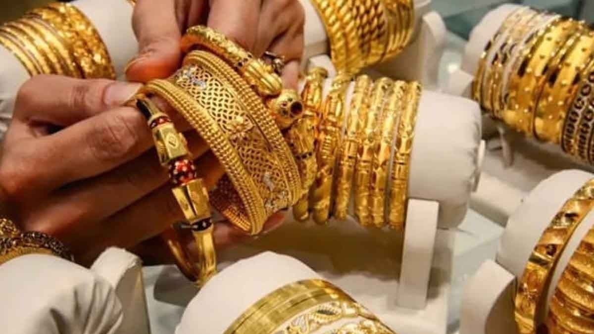 Gold and silver rate slightly increased in kolkata on 19th july 2025