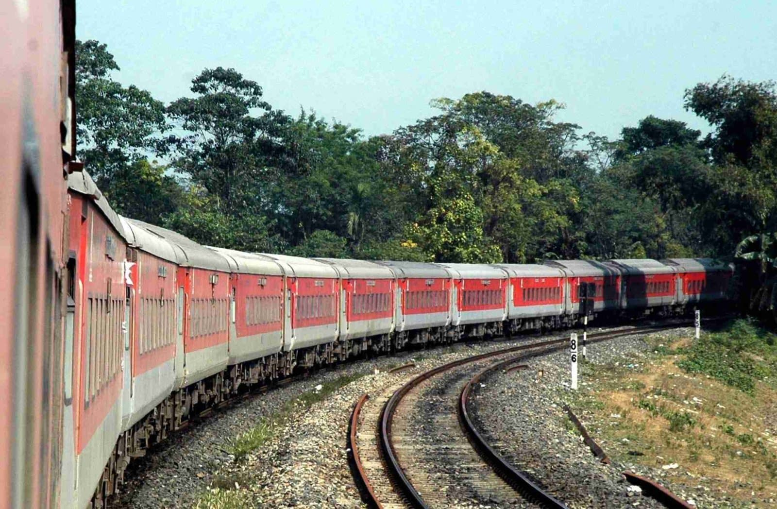 Railway announced Puja special trains in west bengal_gnr