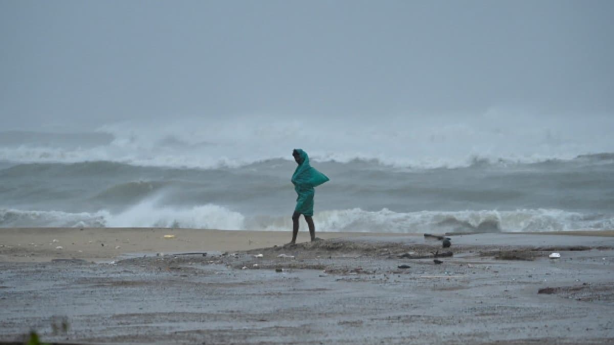 Cyclone Fengal Update Puducherry announcement for december 3 gnr 