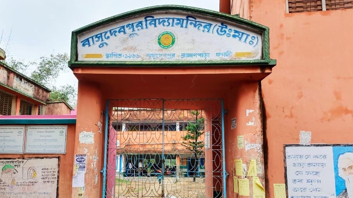 Madhyamik examinee get Relief from power outage due to the intervention of the administration