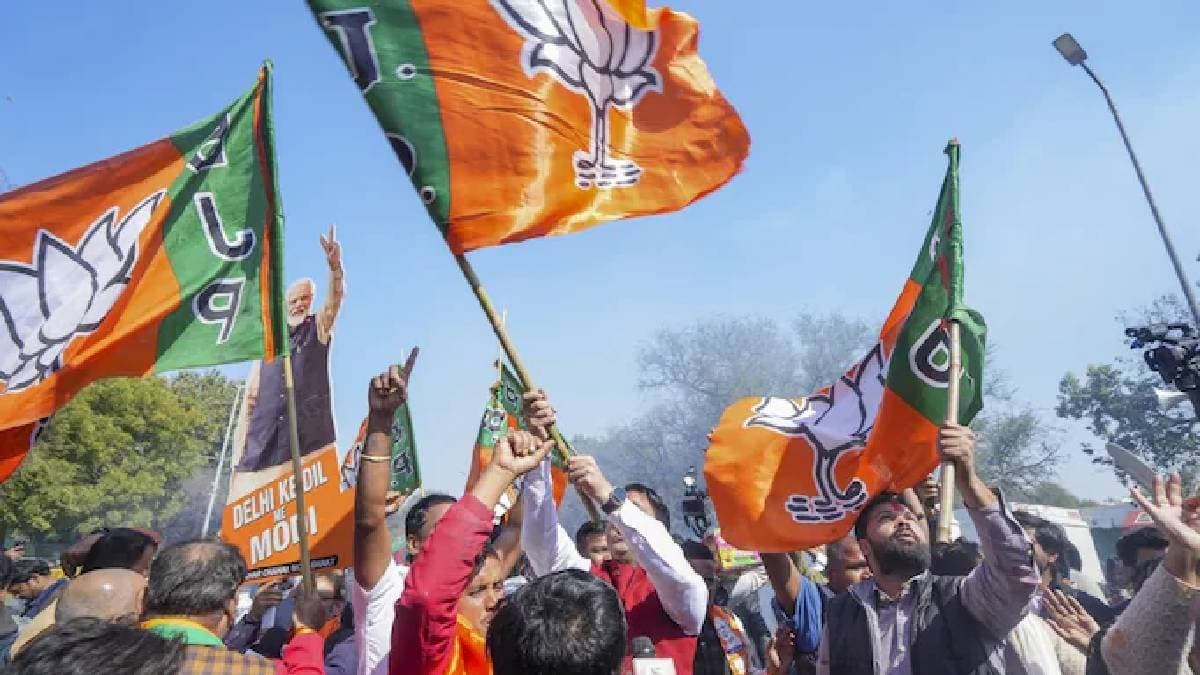 bjp richest party with rs 4340 crore earnings last year