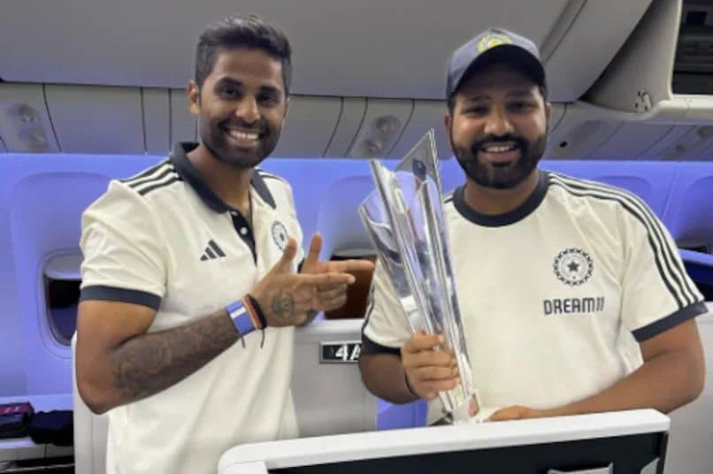 Team India: অবশেষে বার্বাডোজ ছাড়লেন রোহিতরা, বৃহস্পতিবার ভোরে পৌঁছবে দিল্লিতে 