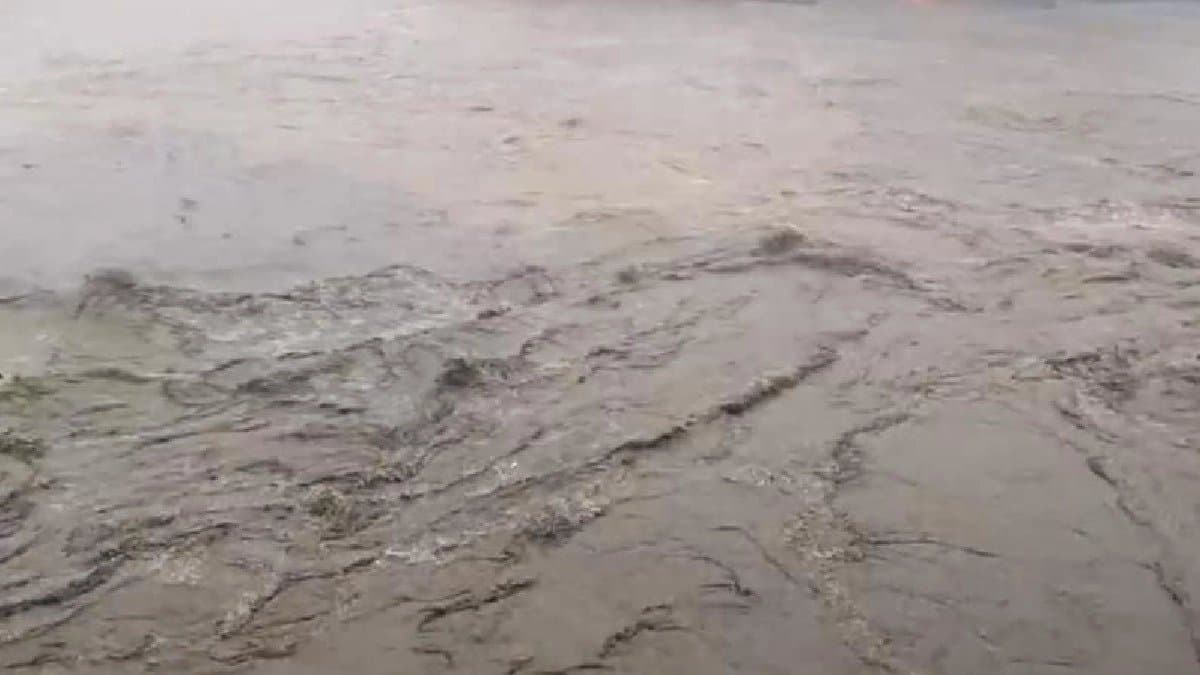 IMD Red Alert in Himachal cloud burst death update