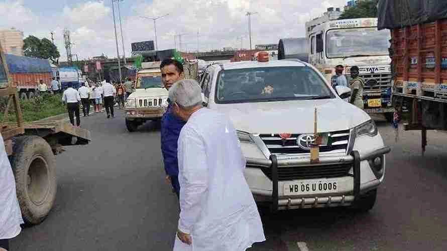 West Bengal Panchayat minister Pradeep Majumdar received injuries when a heavy vechile dashed his car from behind
