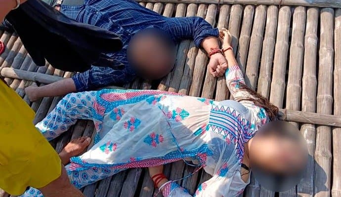 accident at bhagirathi river, two dead