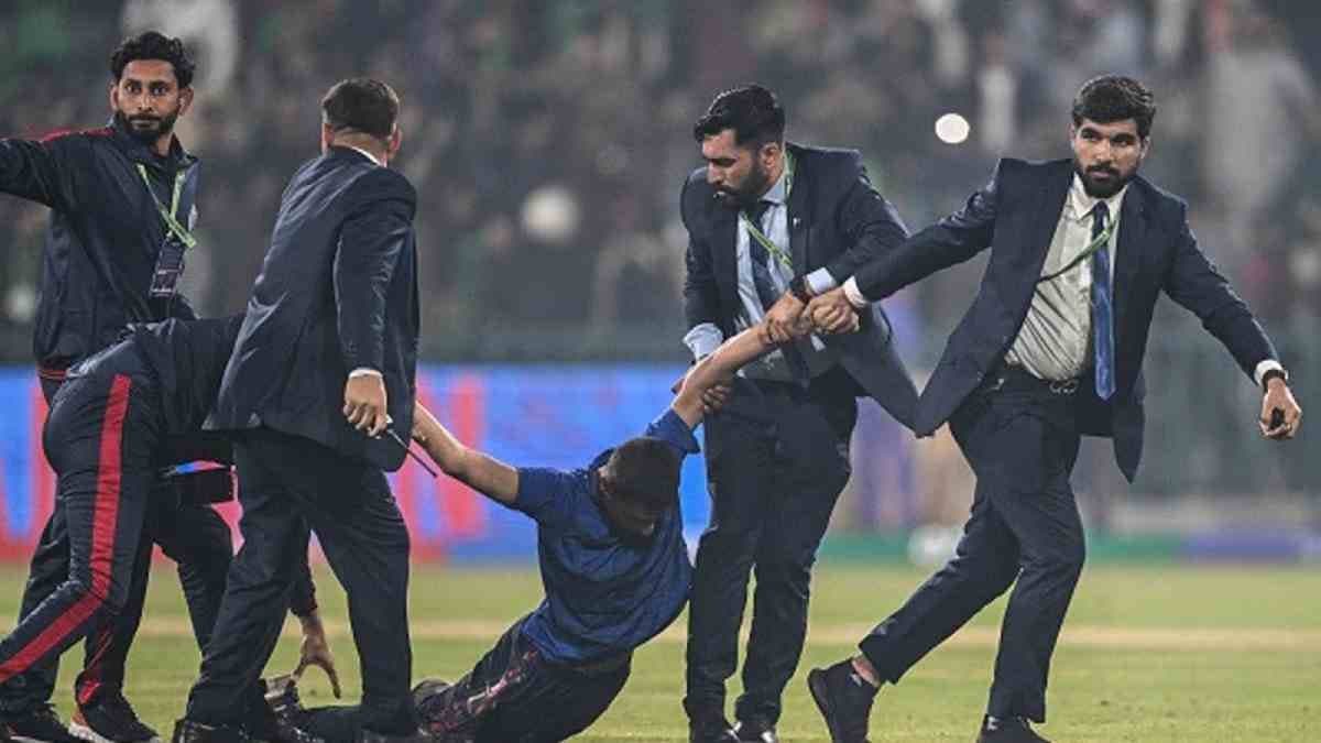 Massive security breach in pakistan: fan storms pitch