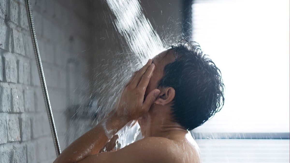 Cold or lukewarm water which is more beneficial for health