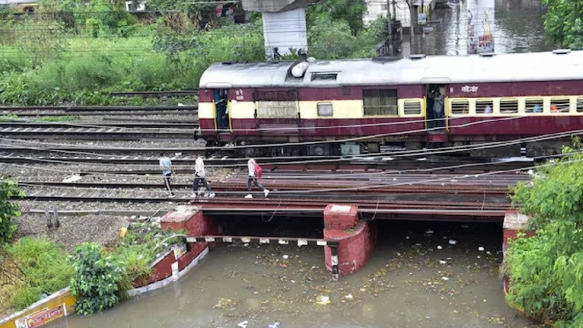 Jharkhand Man Pushes Wife Off Train