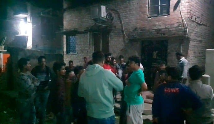 Theft at empty house in kandi 