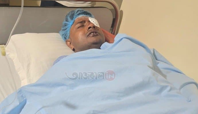 Injured Surgent from Kolkata Police has been taken to Hyderabad for eye treatment