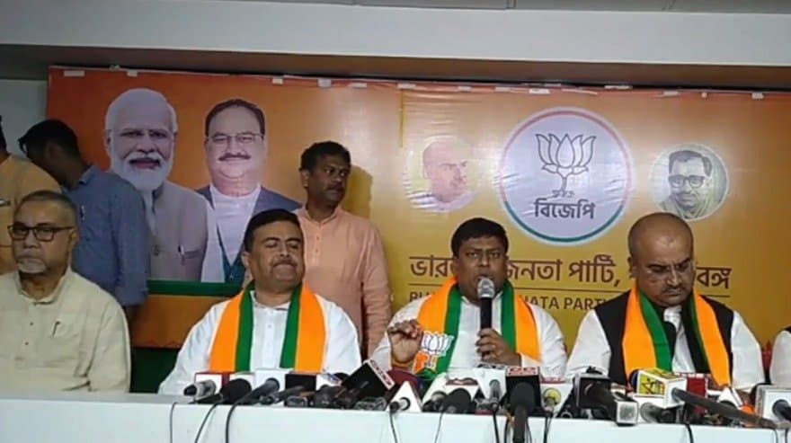 Tmc mla tapas Roy joins BJP 