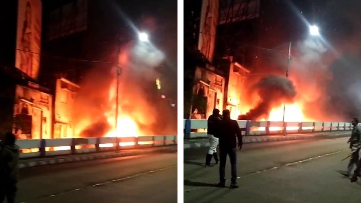 Fire breaks out in New Alipore Kolkata