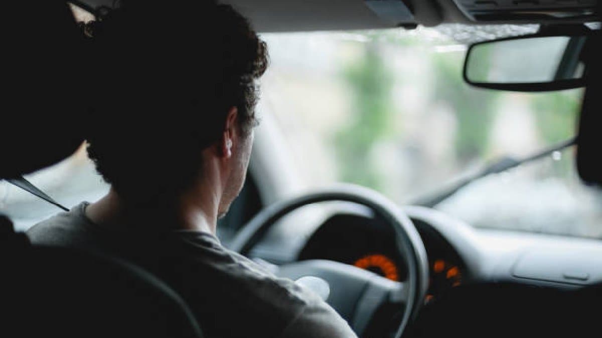 Youth chooses to live in his car for years know the reason 