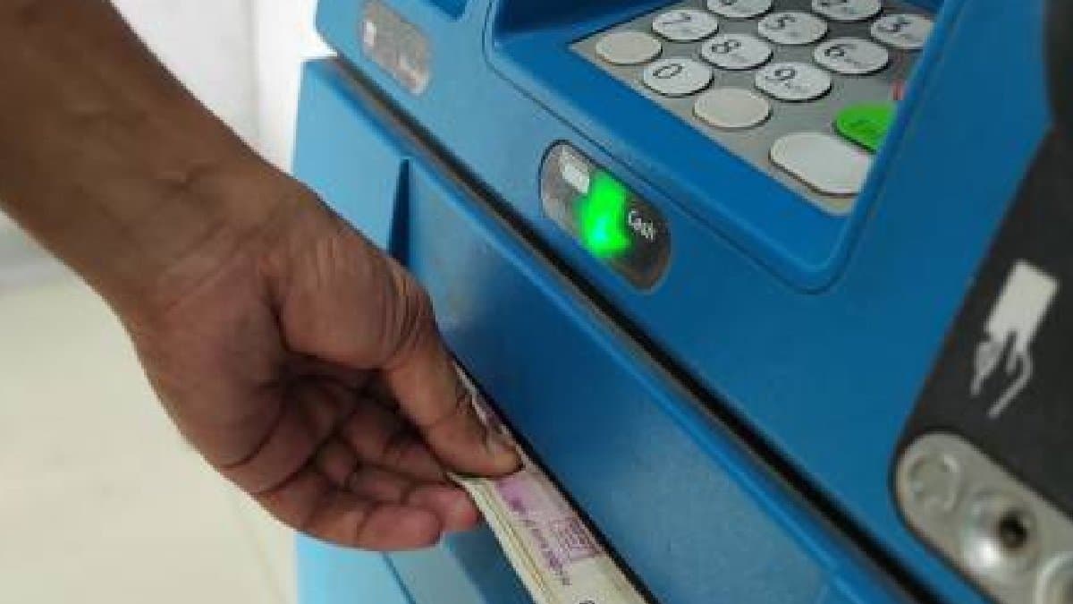 Know about Indias First Train With ATM