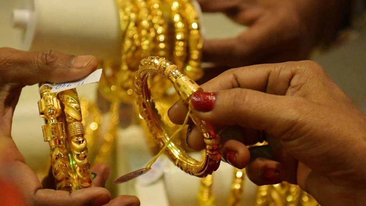 Gold Prices Fall In India Check 22 Carat Gold Rate In Your City On November 13 gnr 