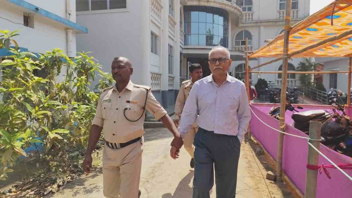 Four Top Official alleged in scam court ordered jail sentence