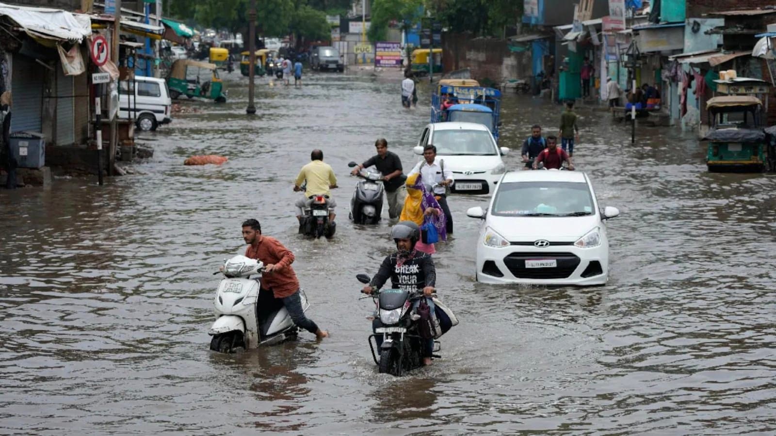 Latest IMD Weather Update extremely heavy rainfall alert in Bengal and several states gnr 