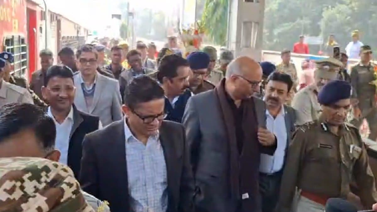 deucha pachami coal mine issue CS Manoj Pant and DGP rajiv kumar reached birbhum