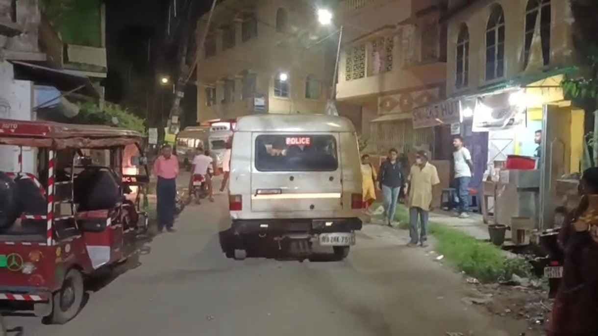 Local people Thrashed woman for child thief suspicious in Barasat