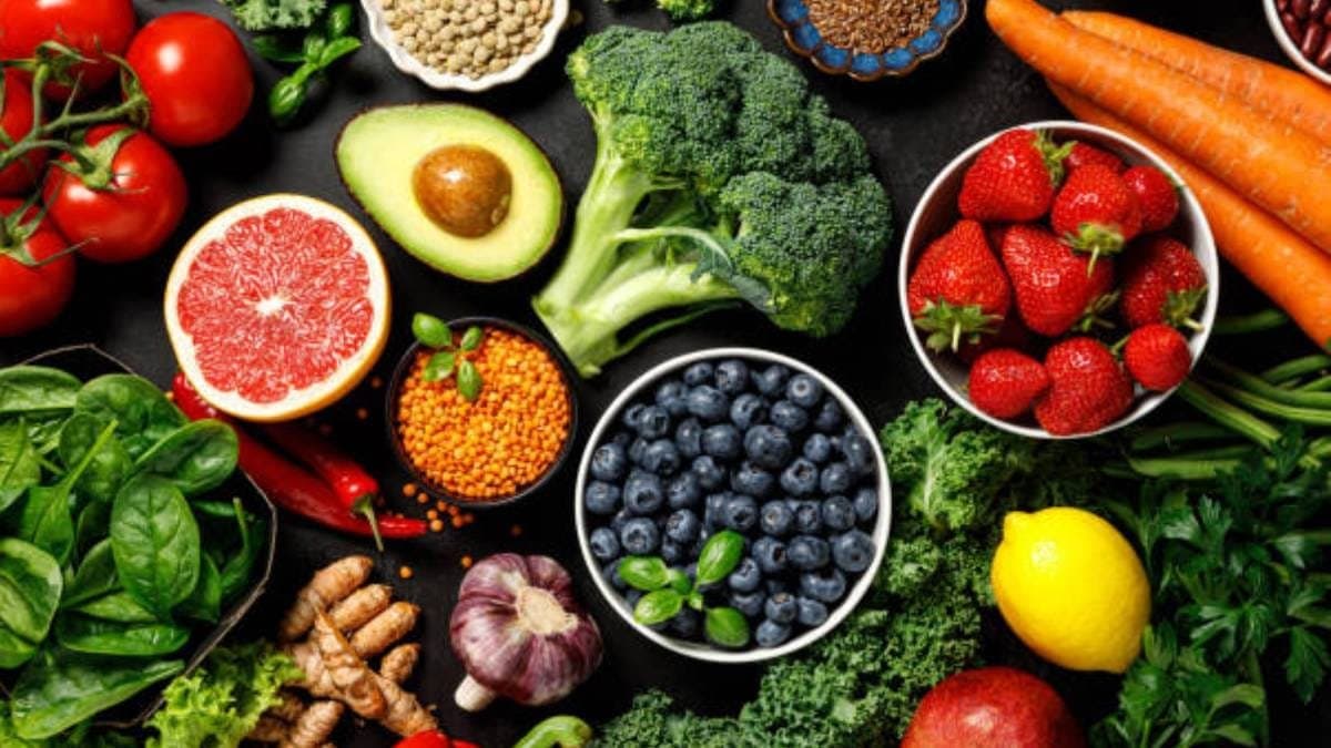 these all foods can gives flat stomach and make your digestion system powerful lif 