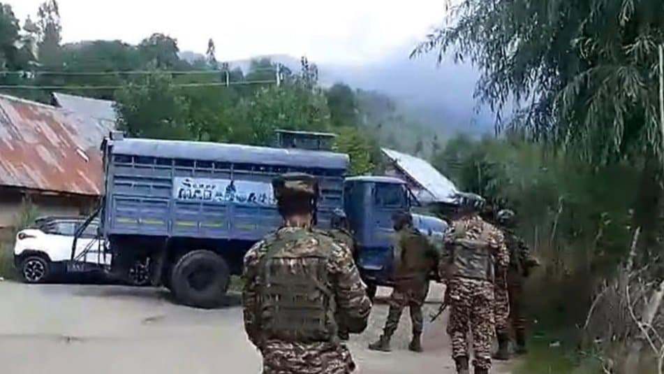  2 Soldiers Killed In Gunfight With Terrorists In J&K gnr